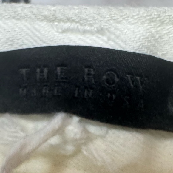 THE ROW Ashland Cropped Straight-Leg Jeans
 
Retail 550usd - Picture 6 of 8